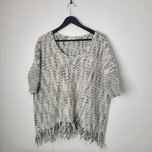 UMGEE WOMEN'S CHUNKY KNIT OVERSIZED FRINGE SWEATER SIZE S/M